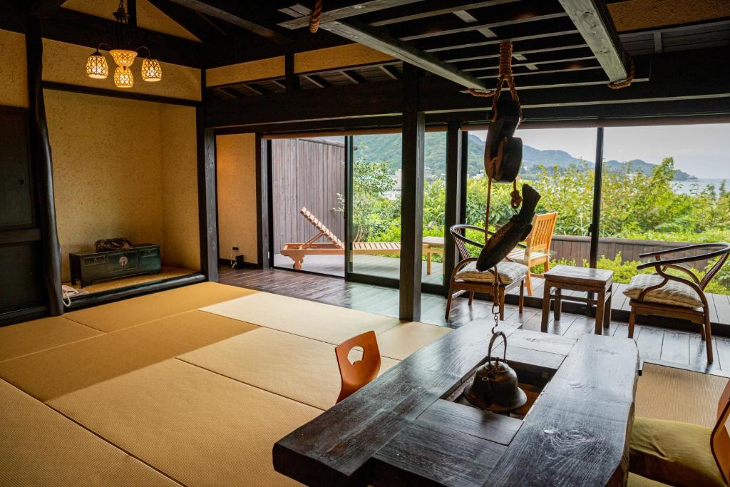 Mino’s Entrance River’s Detached Villa, No Double-Storey Villa Review