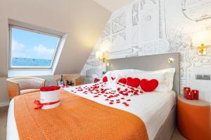 Montbriand Hotel Antony - Formerly Alixia - Hotel Location and Accessibility