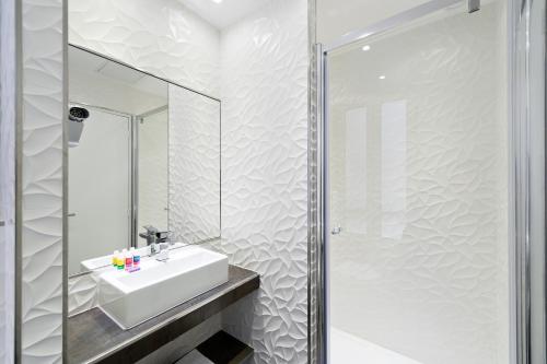 Montmartre Gardens - Hotel Overview