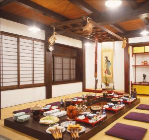Motoyu Arimaya - Overview of Motoyu Arimaya