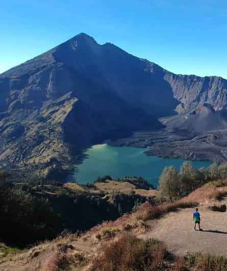 Mount Rinjani Summit Guided Hiking Tour – 2 Days 1 Night