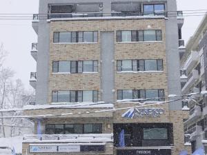 Mountainside Palace - Accommodation Choices