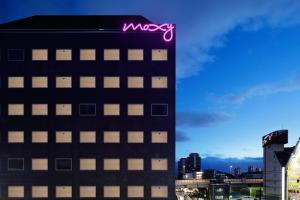 MOXY Tokyo Kinshicho - Tokyo Hotel in Kinshicho