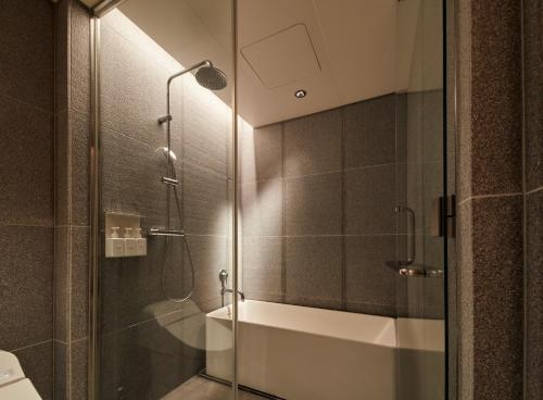 MUJI HOTEL GINZA - Hotel Overview