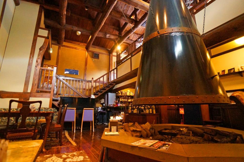 Mujinzo - Overview and Location