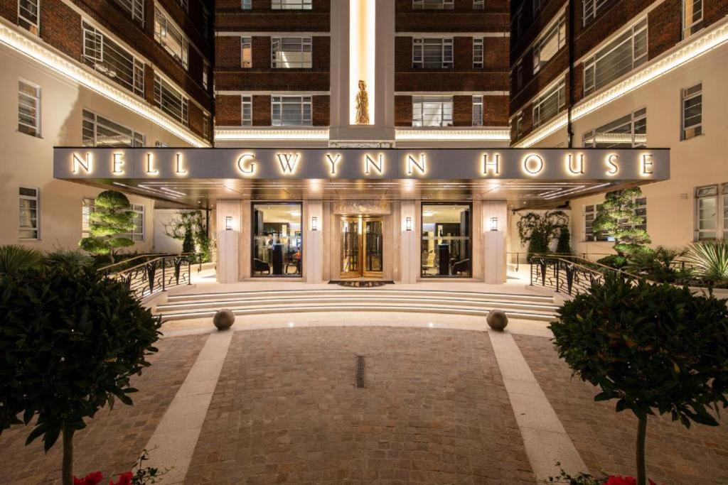 Nell Gwynn House Apartments & Rooms - Hotel Overview and Location
