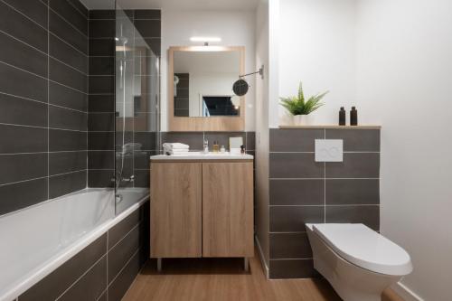 Nemea Appart Hotel Nice Arenas Airport - Prime Airport Location