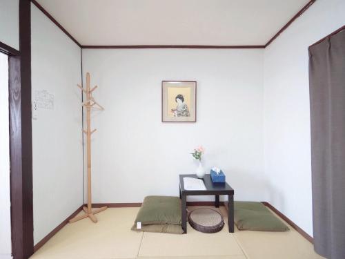 Nippori Osaka Nishi-Tengachaya Guesthouse West Tenjinya Tea House Apartment Mint - Accommodation Types and Features