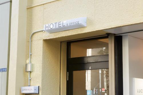 No Service Hotel - Hotel Amenities