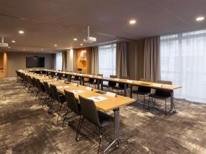 Novotel Bordeaux Centre Gare Saint Jean - Location and Accessibility