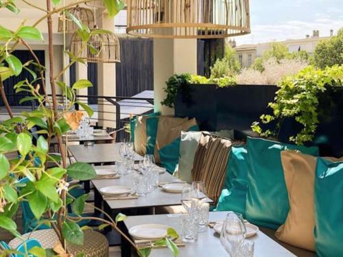 Novotel Bordeaux Centre Ville - Hotel Overview