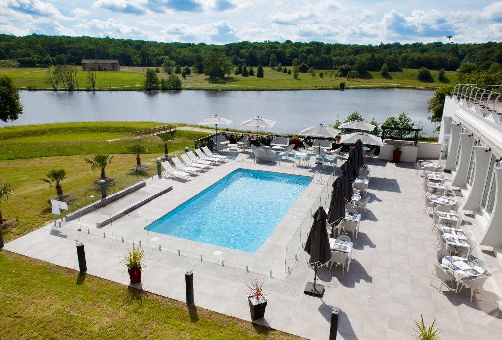 Novotel Limoges Le Lac - Hotel Overview