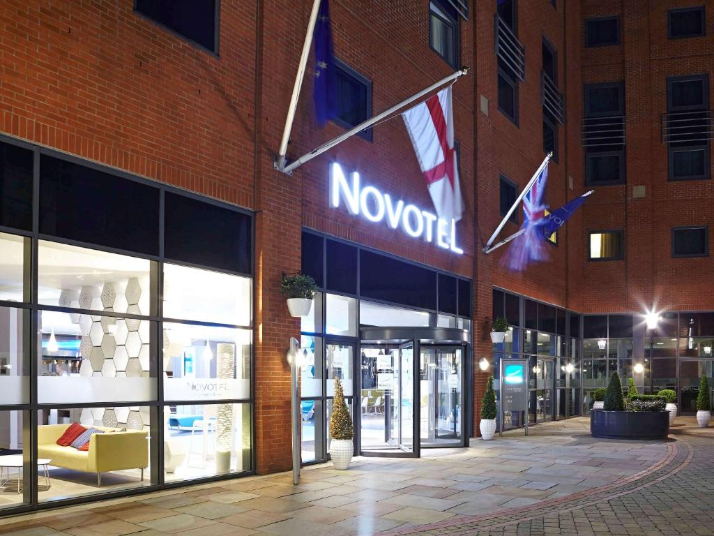 Novotel Manchester Centre - Hotel Overview