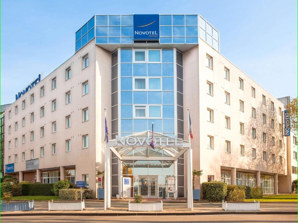 Novotel Nantes Centre Bord De Loire - Convenient Location and Surroundings