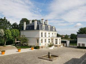 Novotel Saclay - Hotel Overview