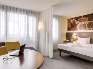 Novotel Suites Paris CDG Airport Villepinte - Room Types and Amenities