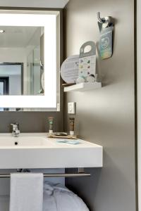 Novotel Suites Paris Stade De France - Location and Accessibility