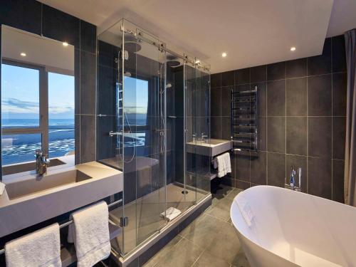 Novotel Thalassa Le Touquet - Hotel Location and Accessibility