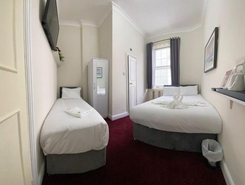 Oban Victoria Hotel - Hotel Location and Distance
