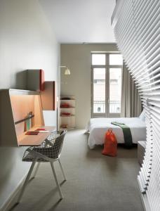 Okko Hotels Lyon Pont Lafayette - Room Features and Amenities