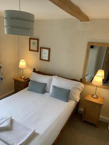Old Farm Hotel - Hotel Overview