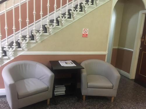 Oliver Hotel - Hotel Overview and Location