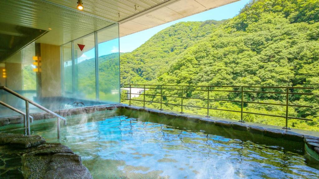 Ooedo Onsen Monogatari Higashiyama Grand Hotel Review