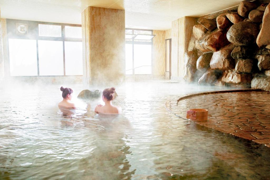 Ooedo Onsen Monogatari Hotel Shinko Review