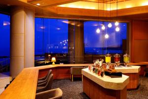 Ooedo Onsen Monogatari Premium Shiomiso - Overview and Location