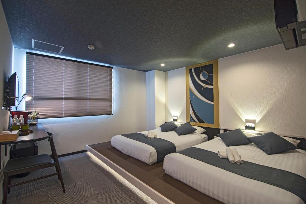 Osaka Bay Floating Hotel Review