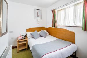 OYO Abbey Hotel, London Shepherds Bush Market - Hotel Overview and Location