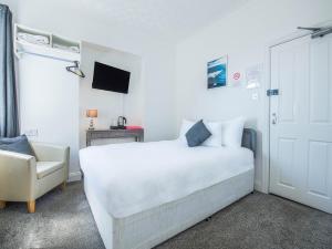 OYO Pier Hotel - Hotel Overview