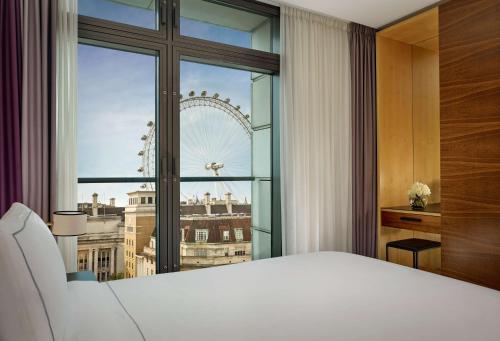 Park Plaza County Hall London - Hotel Overview and Location