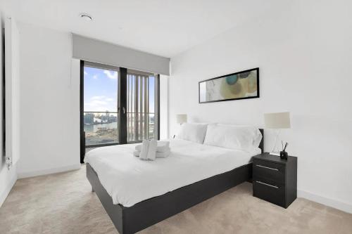 Pass the Keys Central ApartmentViewsParking - Property Overview