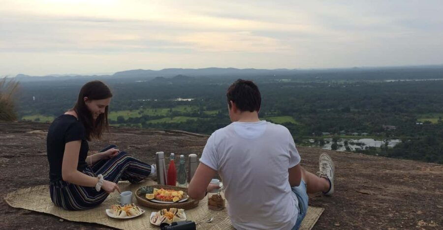 Pidurangala Rock: Sunrise/Sunset Picnic Hike - Overview of Pidurangala Rock