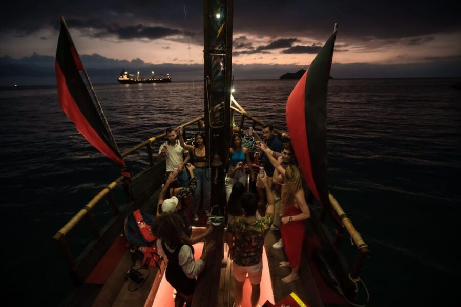 Pirate Ship Ride - Activity Overview