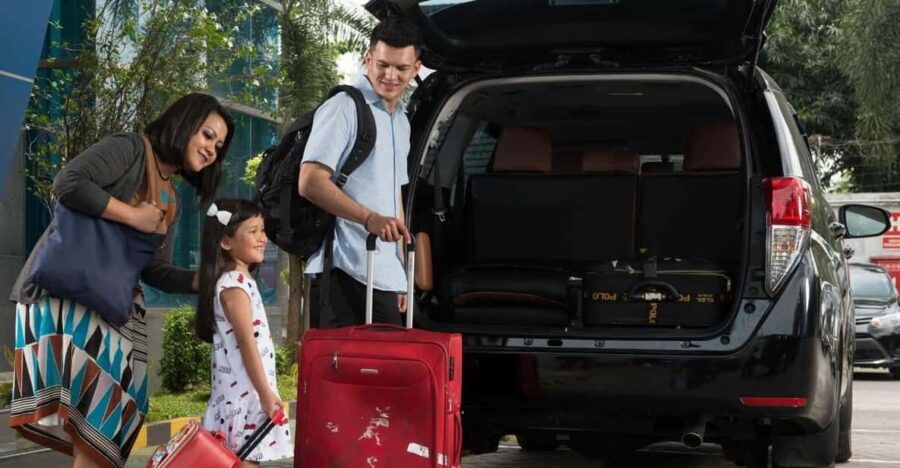 Pokhara: Private Transfer to Kathmandu by Car