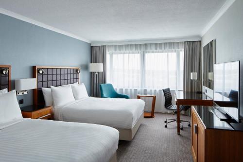 Portsmouth Marriott Hotel - Hotel Overview and Location