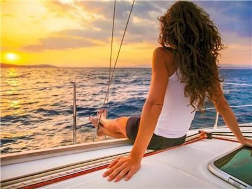Puerto Vallarta: Luxury Sunset Sailing - Activity Highlights