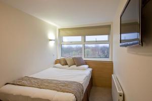 Queens Hotel - Hotel Location and Accessibility