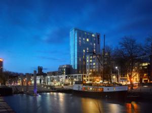 Radisson Blu Hotel, Bristol - Hotel Overview and Location