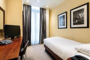 Radisson Blu Hotel, London South Kensington - Formerly Vanderbilt - Hotel Overview and Location