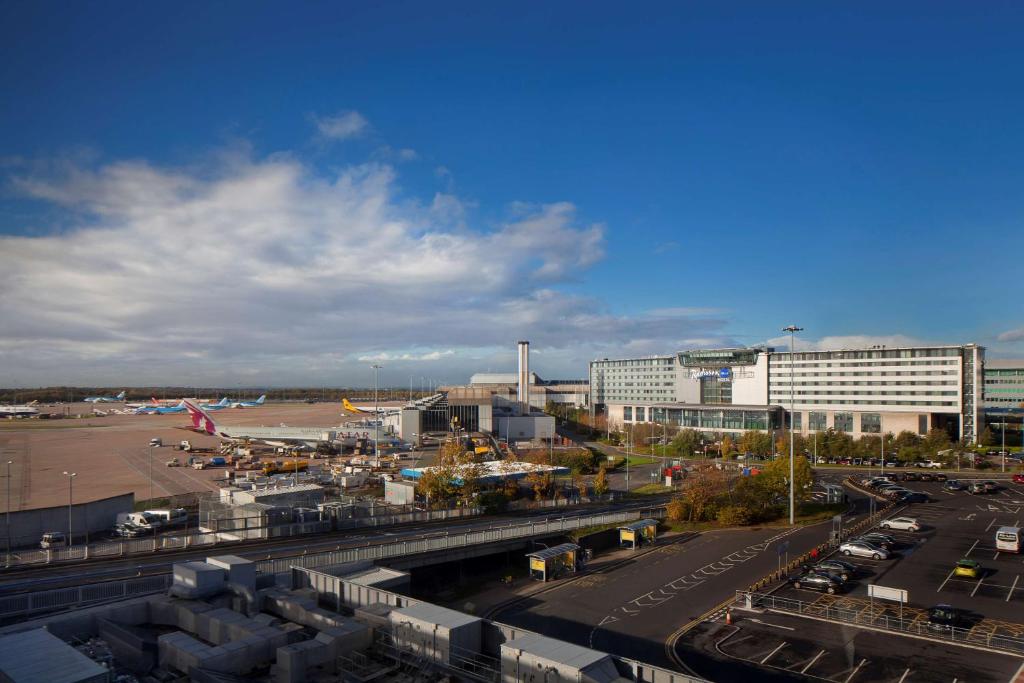 Radisson Blu Manchester Airport - Overview and Location