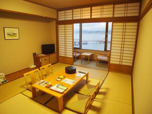 Rainbow Sakurajima Review
