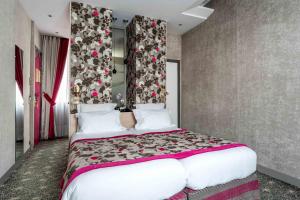 Regents Garden Hotel - Astotel - Location and Accessibility