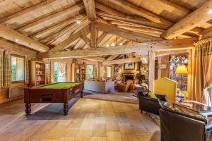 Residence Pierre & Vacances Premium Les Fermes Du Soleil - Amenities and Services