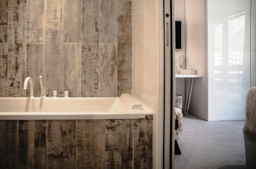 Rock Noir & Spa - Overview of Rock Noir & Spa