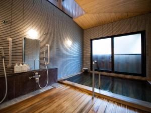 Ryokan Hakura - Overview and Location