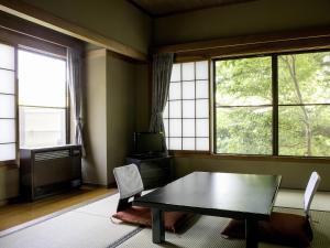 Ryokan Warabino - Overview and Location
