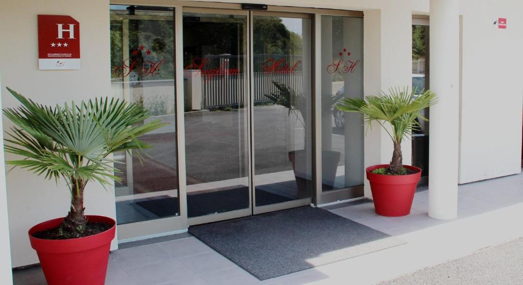 Saglam Hotel - Hotel Overview and Location